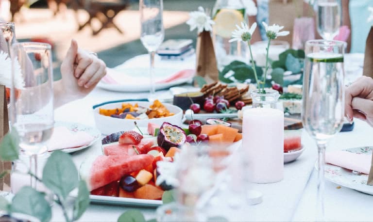 alfresco dining table