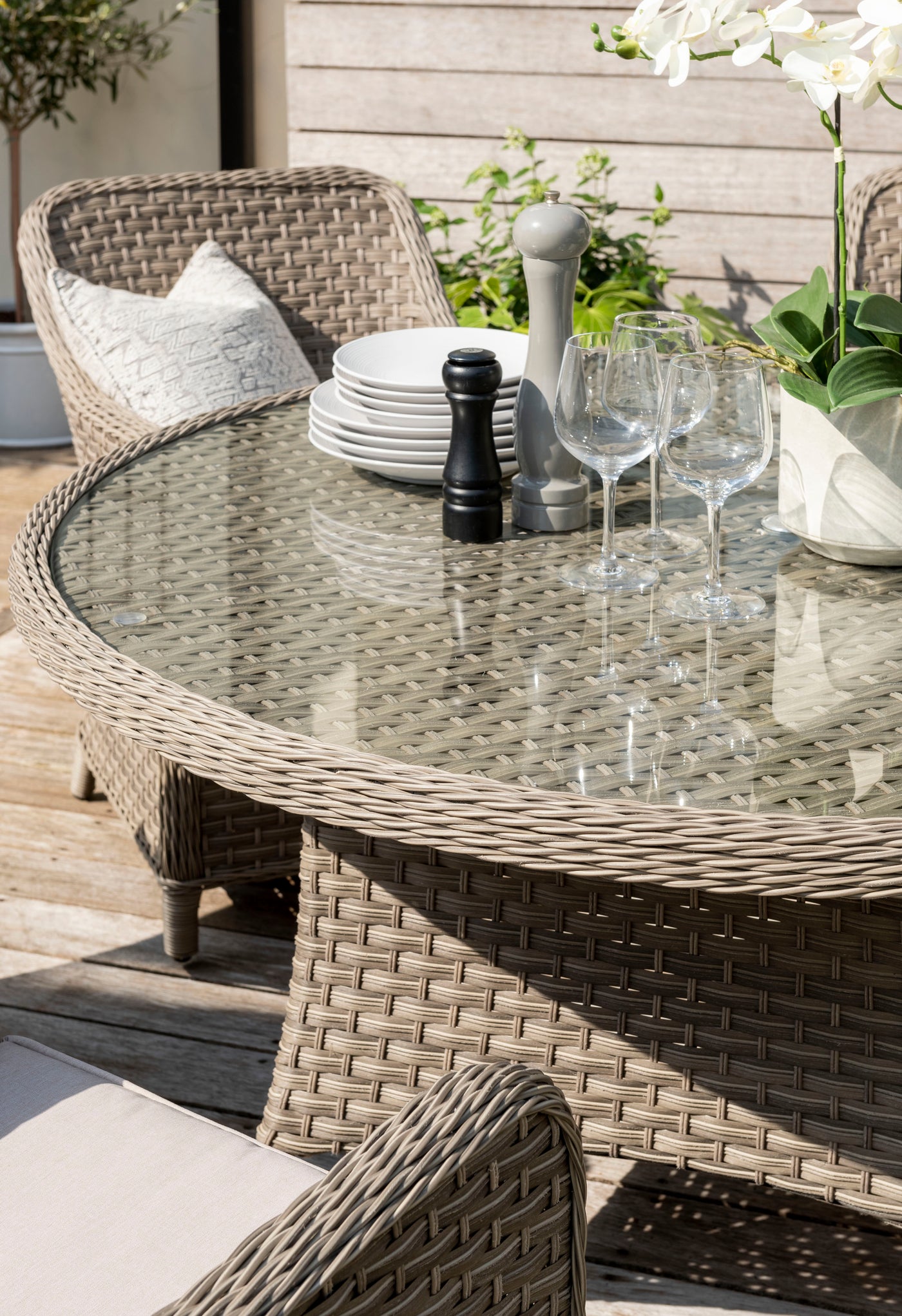 Kettler Charlbury Wicker 6 Seat Dining Set with Round Table