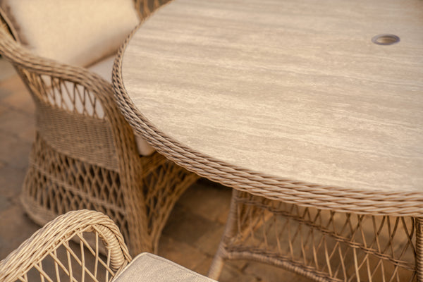 Sahara 4 Seat Dining Set with 120cm Round Table Includes Parasol & base