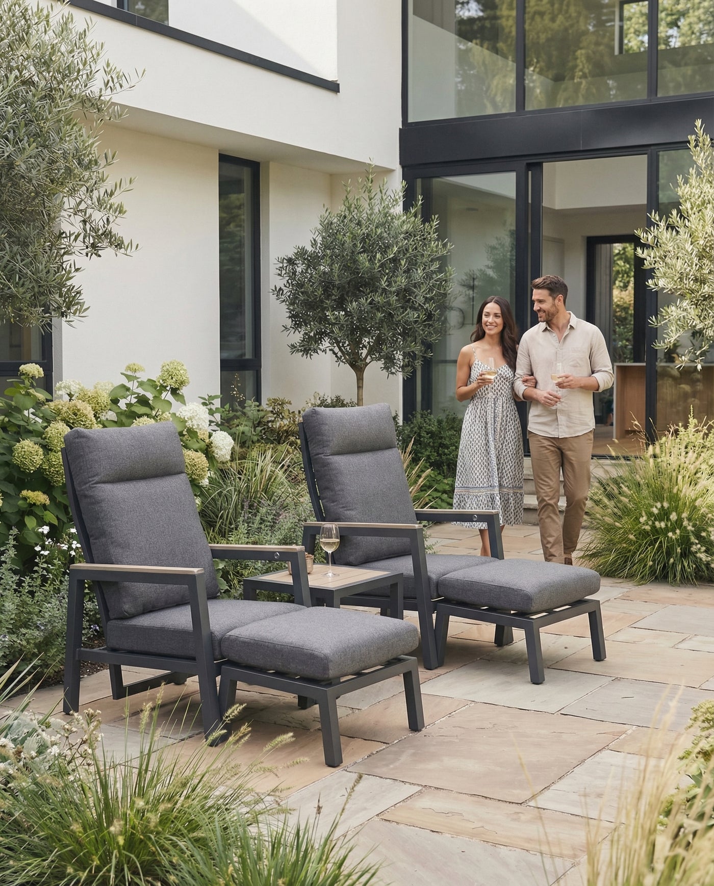 Tudor Companion Set with 2 Reclining Chairs & Stools