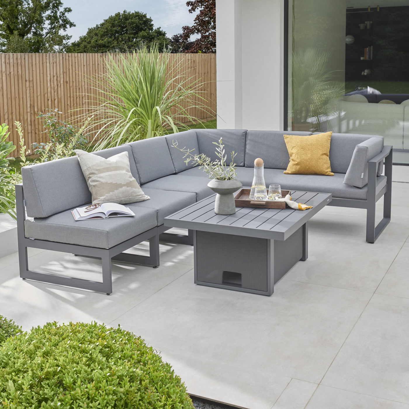 Versa Corner Lounge Set