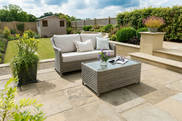 Charlbury Signature 2 Seat Sofa & Coffee Table