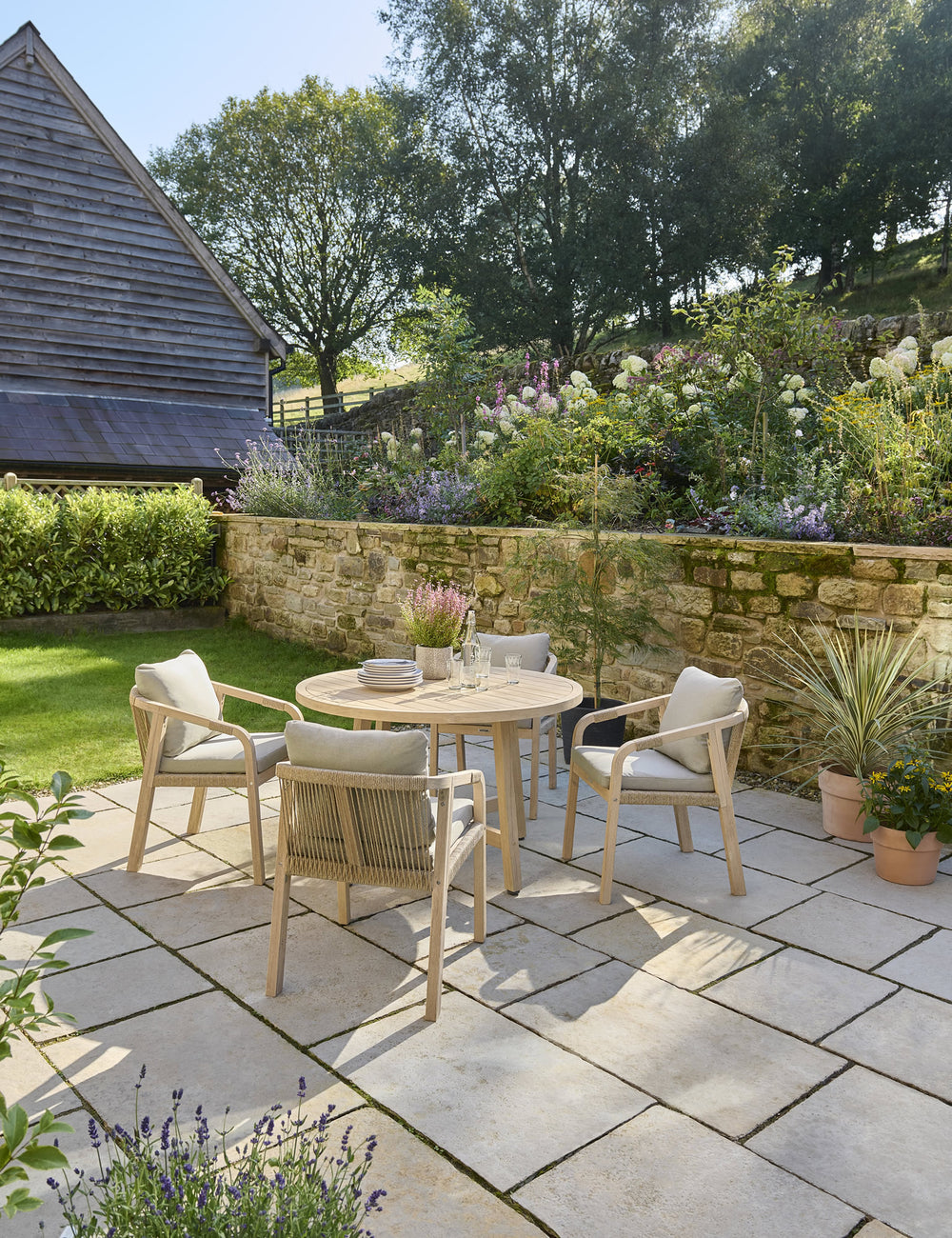 Cora Acacia Wood Seat Round Dining Set – Kettler GB