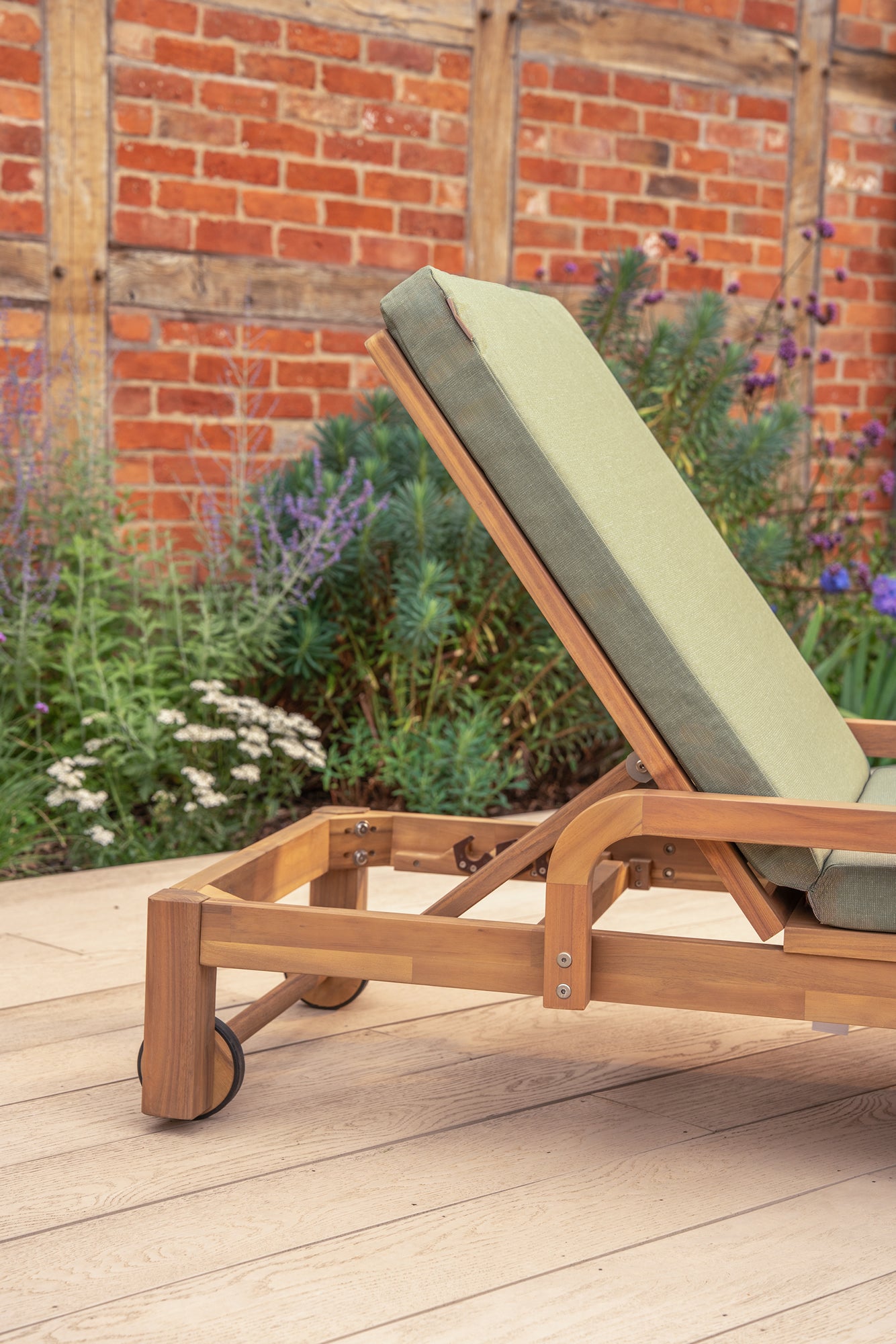 Meadow Sunlounger
