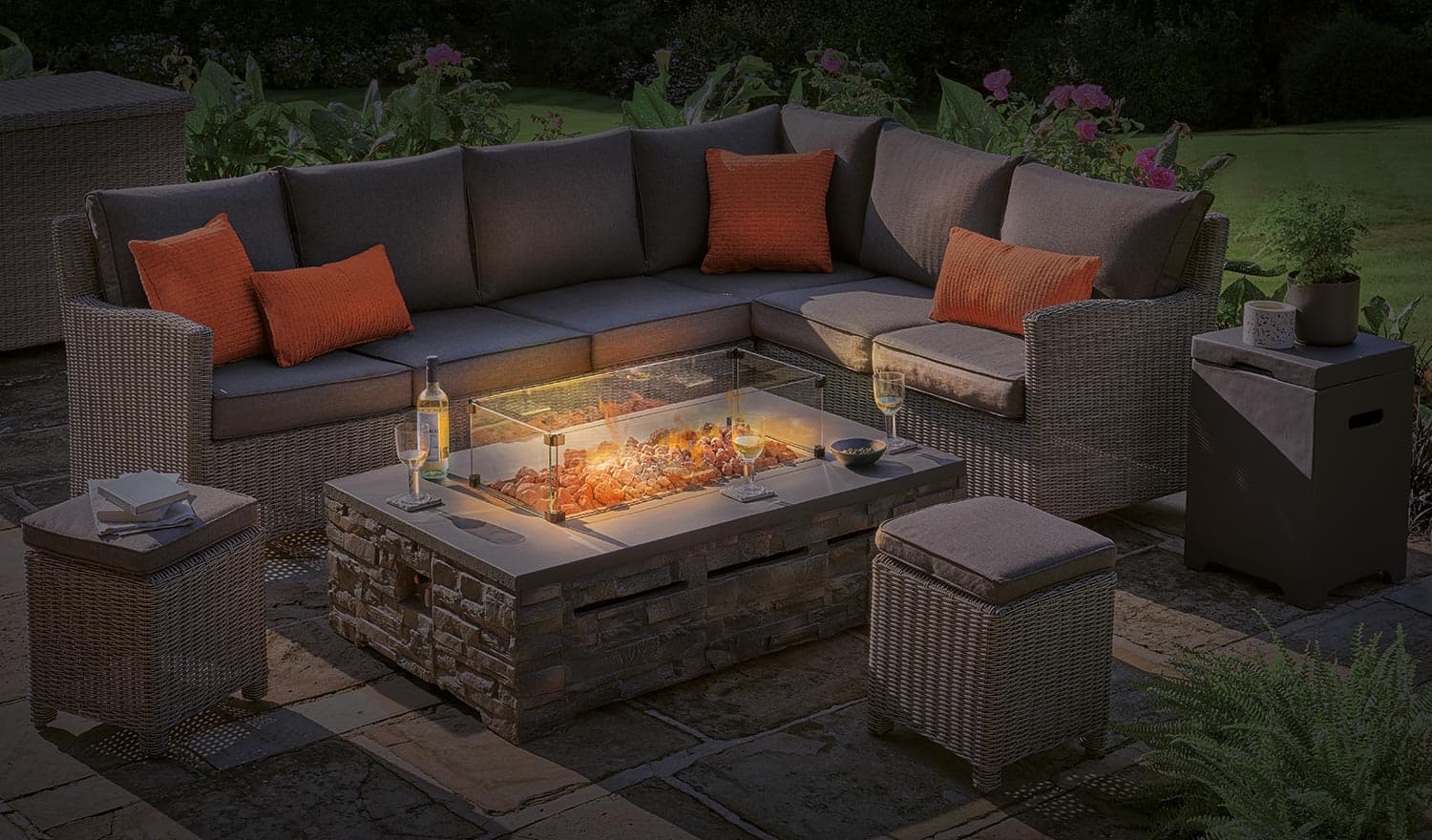 Stone Fire Pit Coffee Table 132 X 85cm, Patio Dining Set With Built In Fire Pit