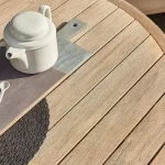 Detail image of cora dining table top made from fsc acacia wood
